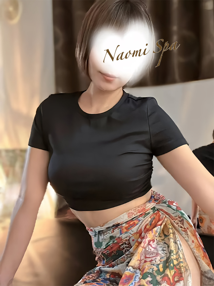 平井まりな