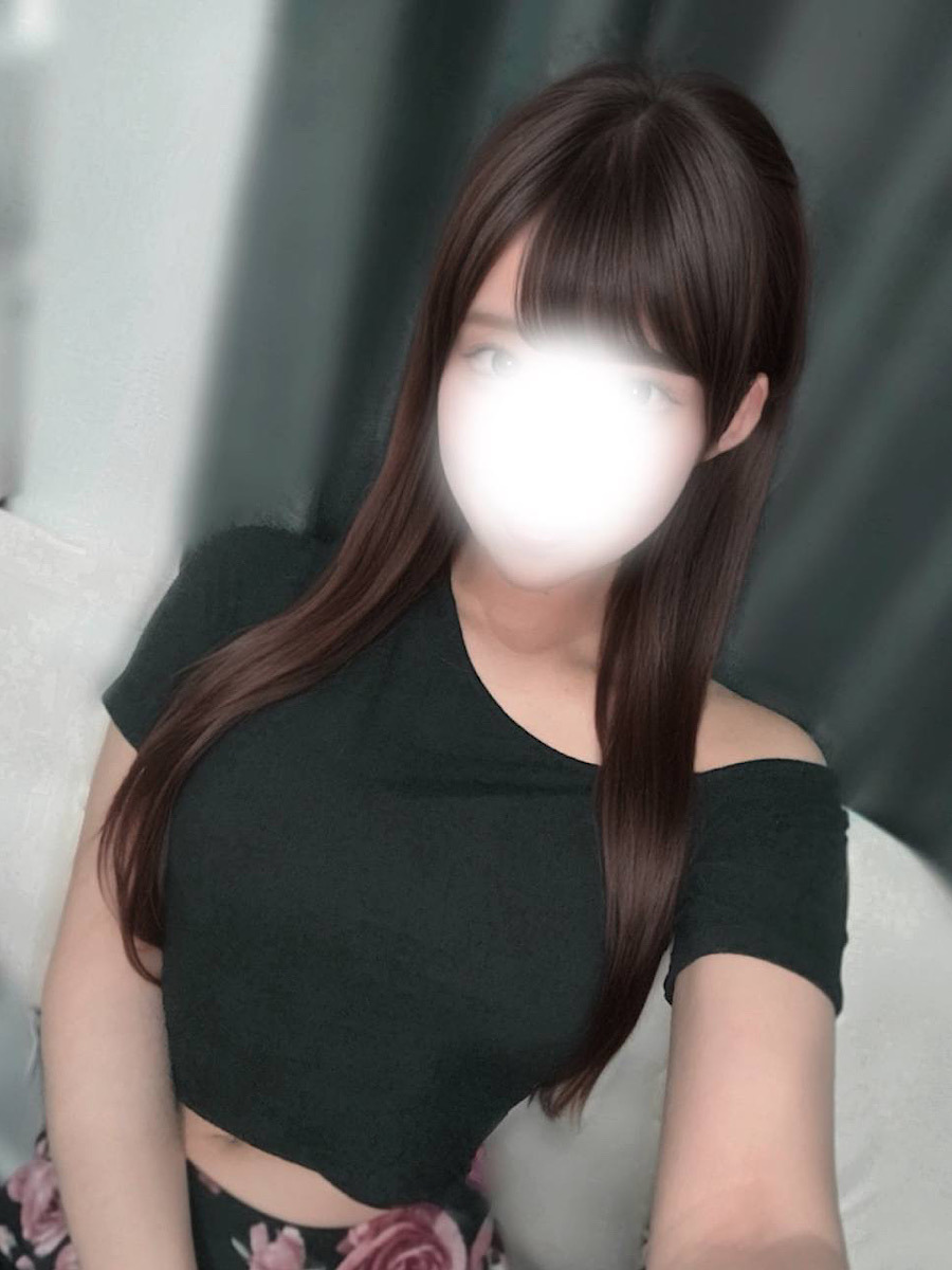 川井ひなの